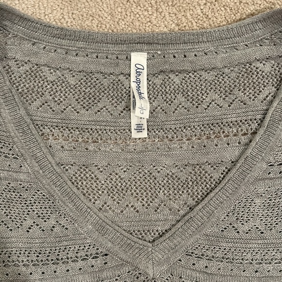 Aeropostale Knit Sweater - Picture 3 of 5